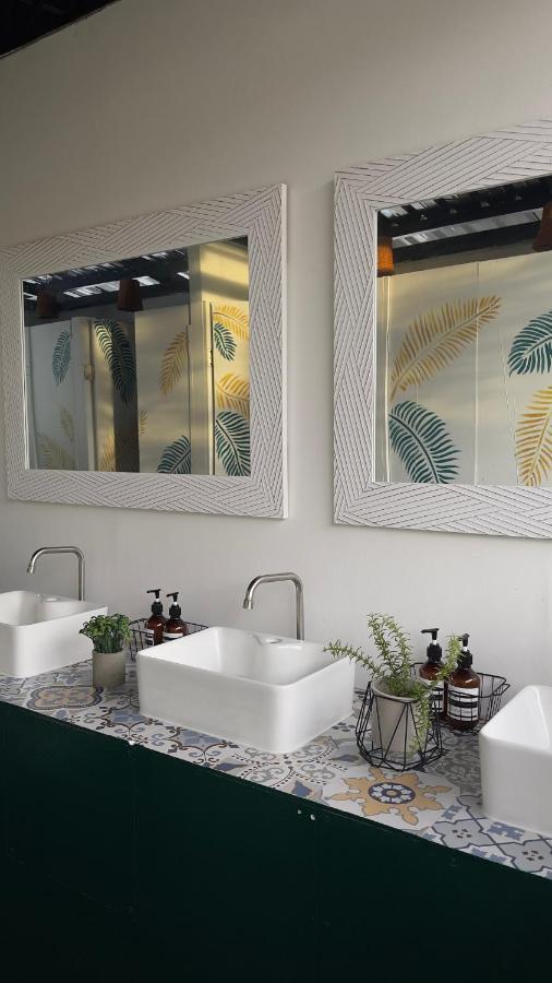 פורטו פרינססה Lartista Hostel מראה חיצוני תמונה